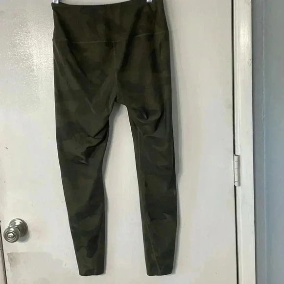 The northface motivation high rise tights camo - Picture 5 of 9